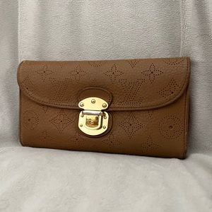Louis Vuitton Amelia Wallet In Mahina Leather